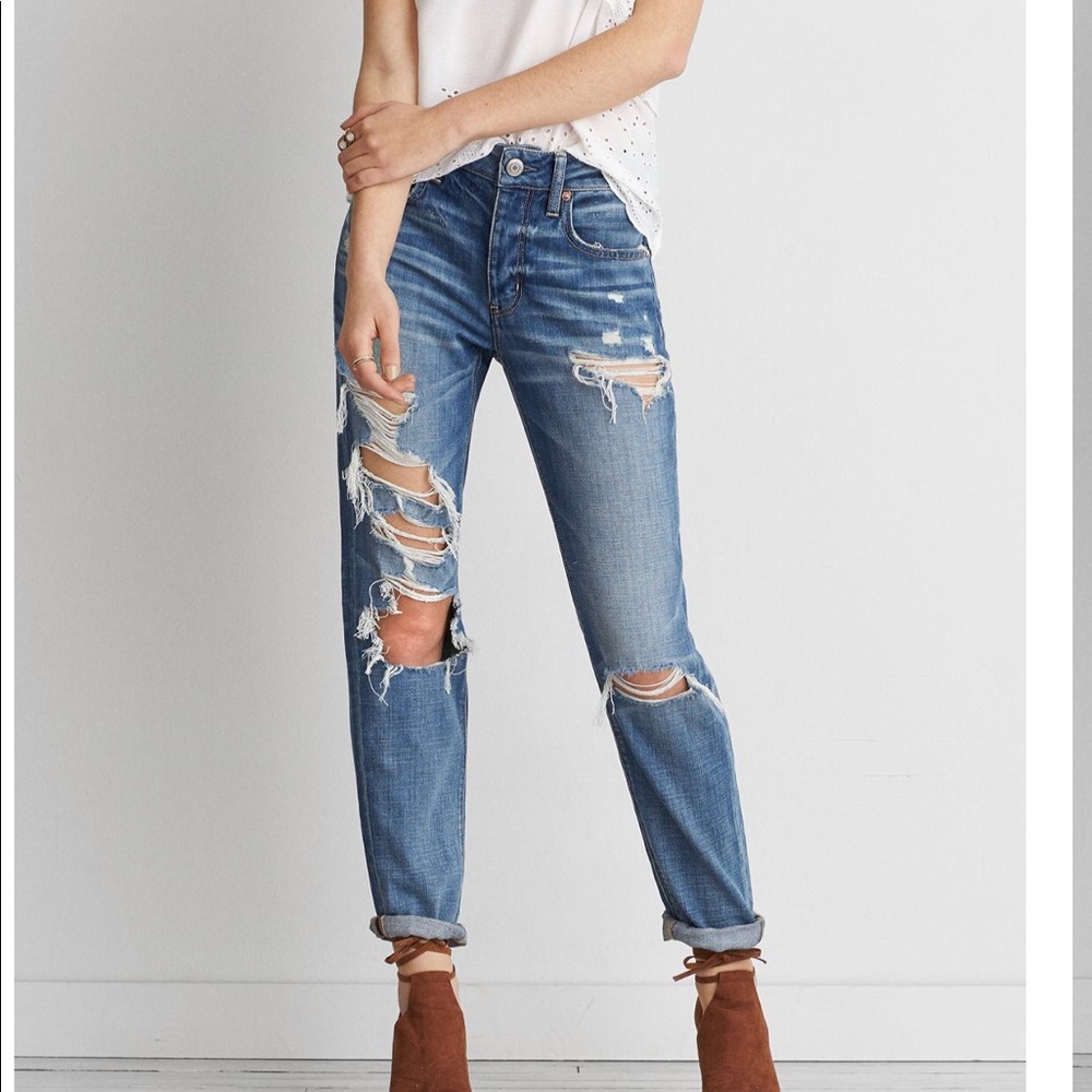 AE Tomgirl Jeans